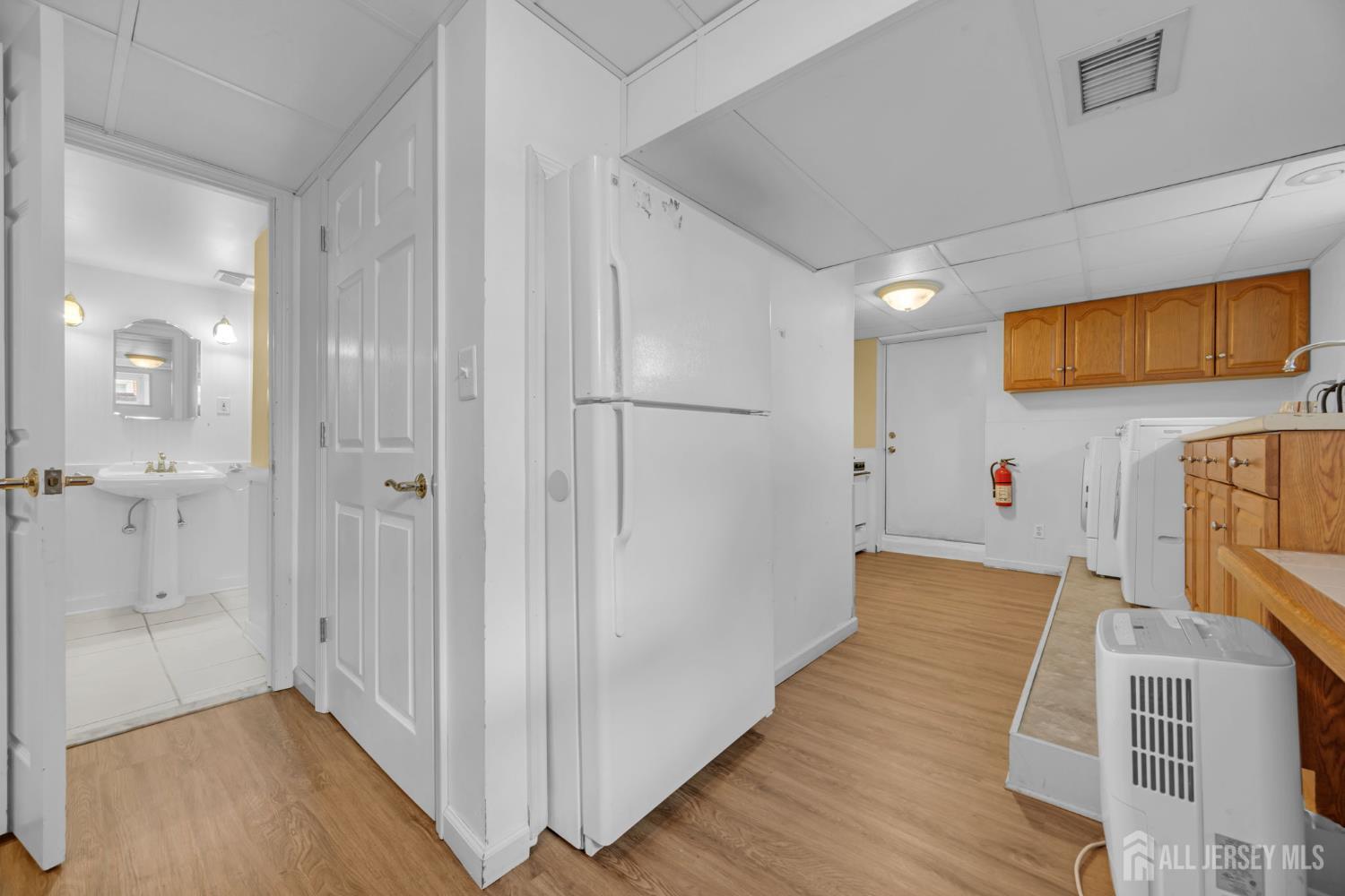 137 Woodland Avenue, Fords, NJ, 08863 image 30
