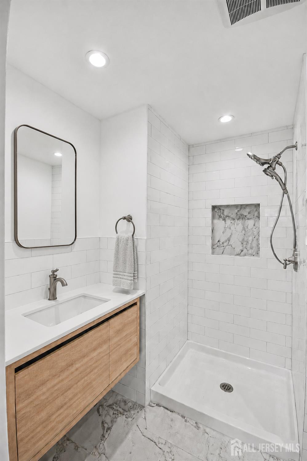 6 Plaza De Las Flores C, Freehold, NJ, 07728 image 25