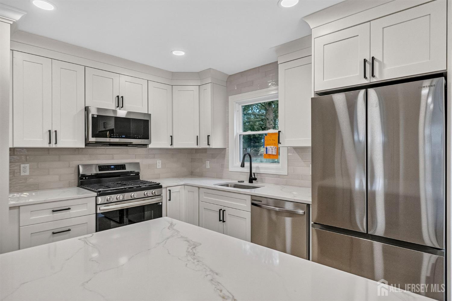 34 Larchmont Road, Edison, NJ, 08837 image 14