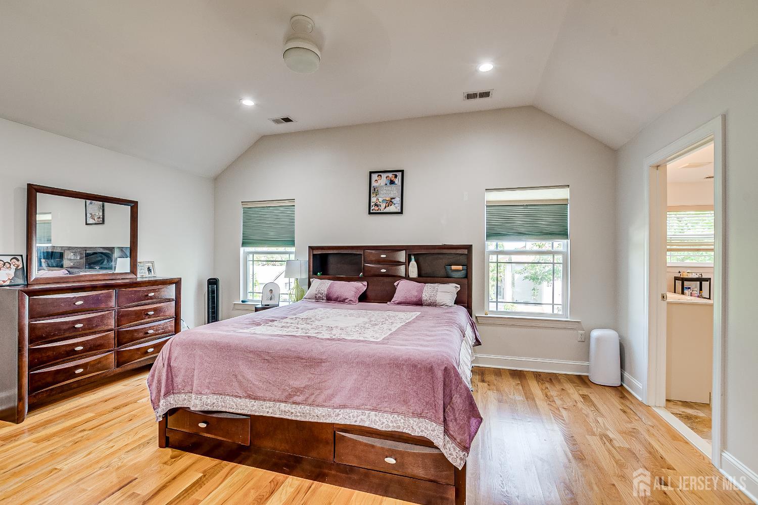 54 Hillcrest Avenue, Iselin, NJ, 08830 image 23