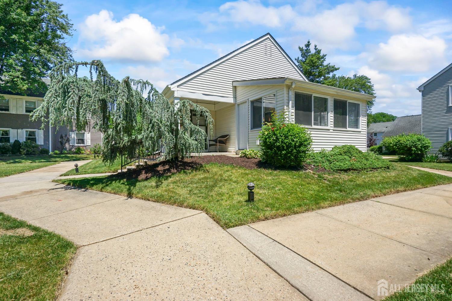 312 sharon Way C Image 2