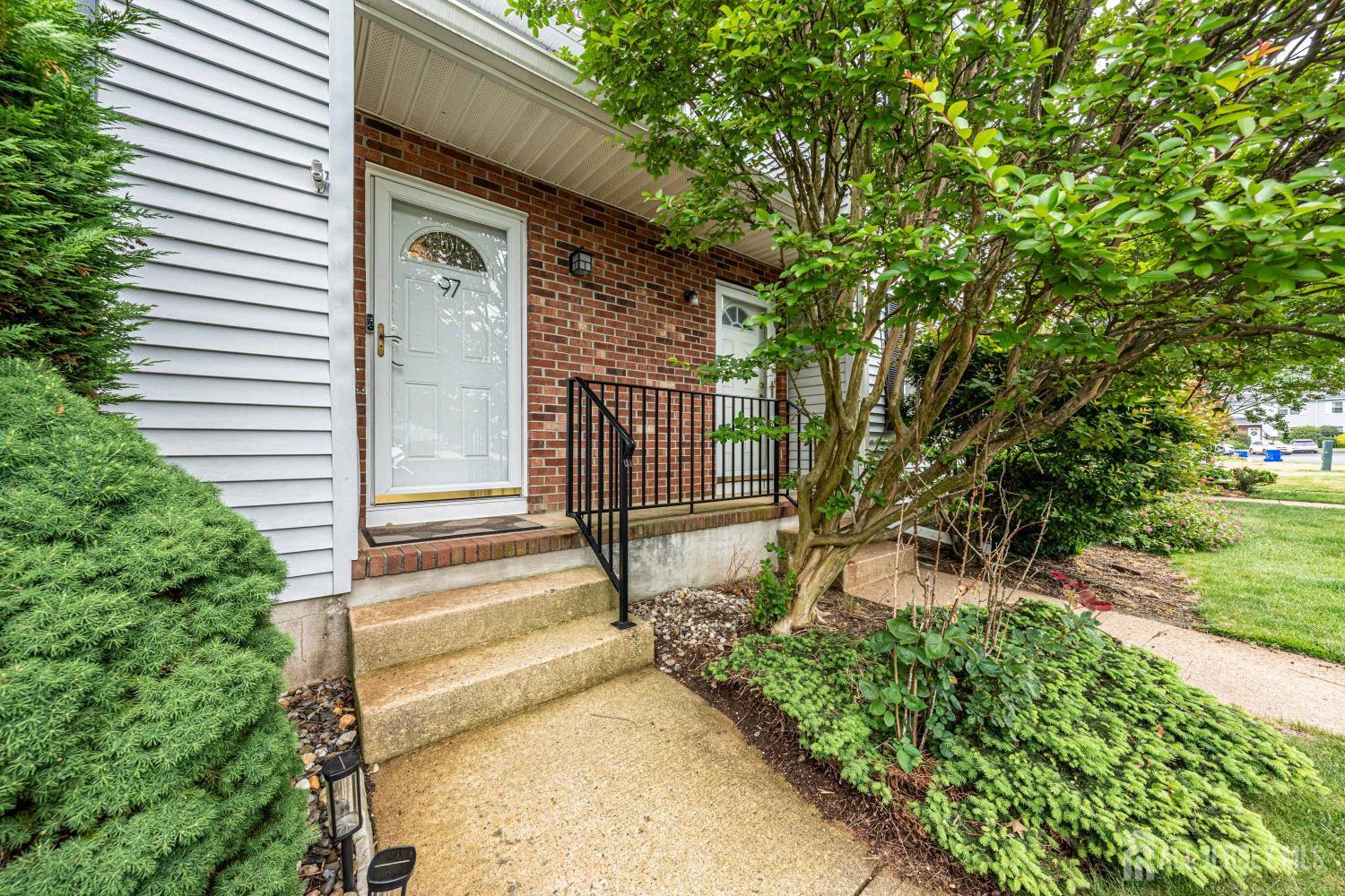 97 brookview Circle Image 4