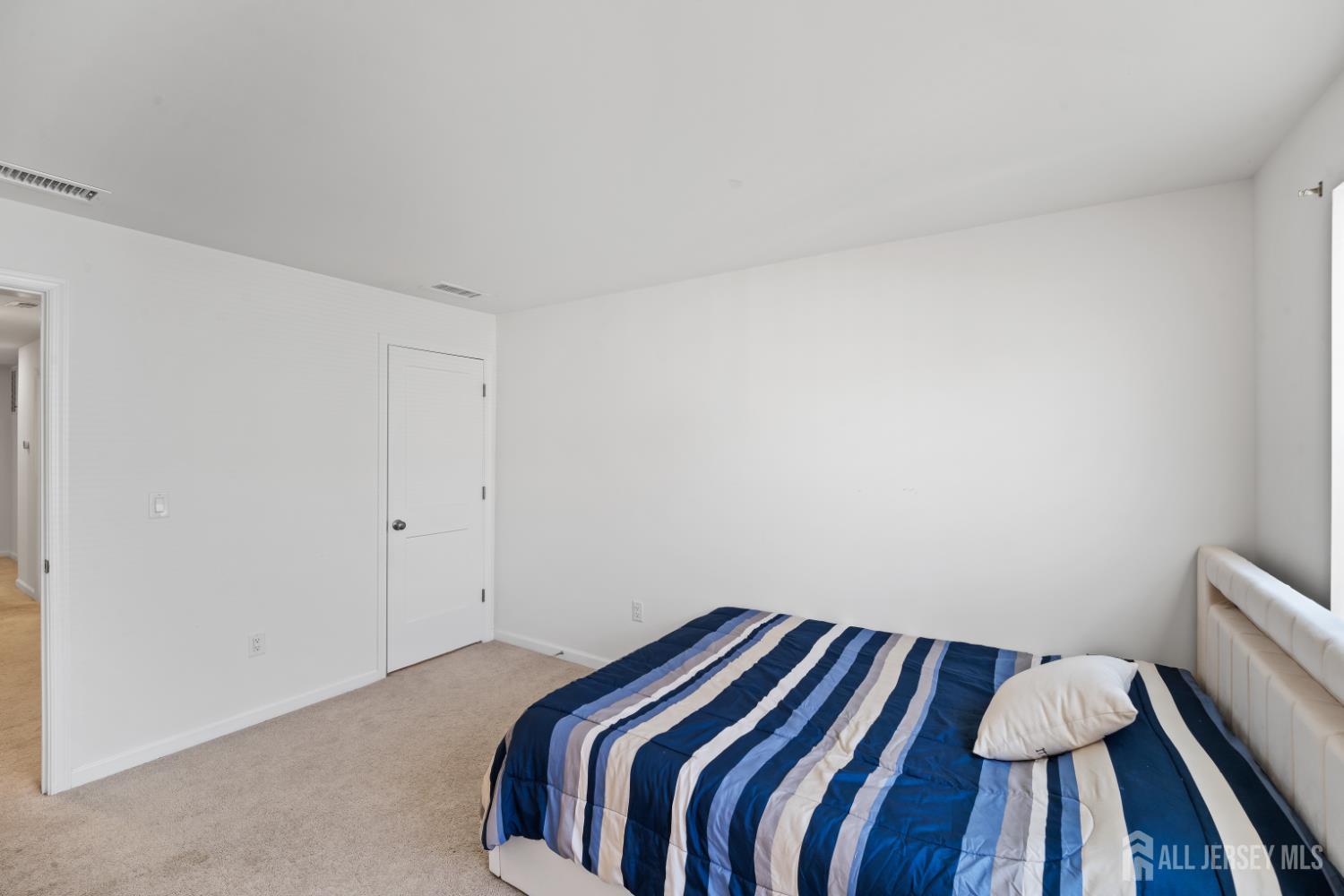 215 park Lane, Dunellen, NJ, 08812 image 20