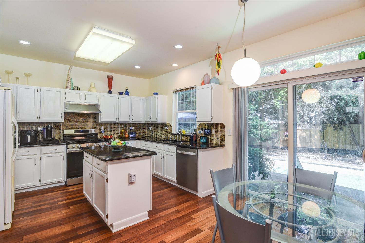 411 Perry Street, Morganville, NJ, 07751 image 14