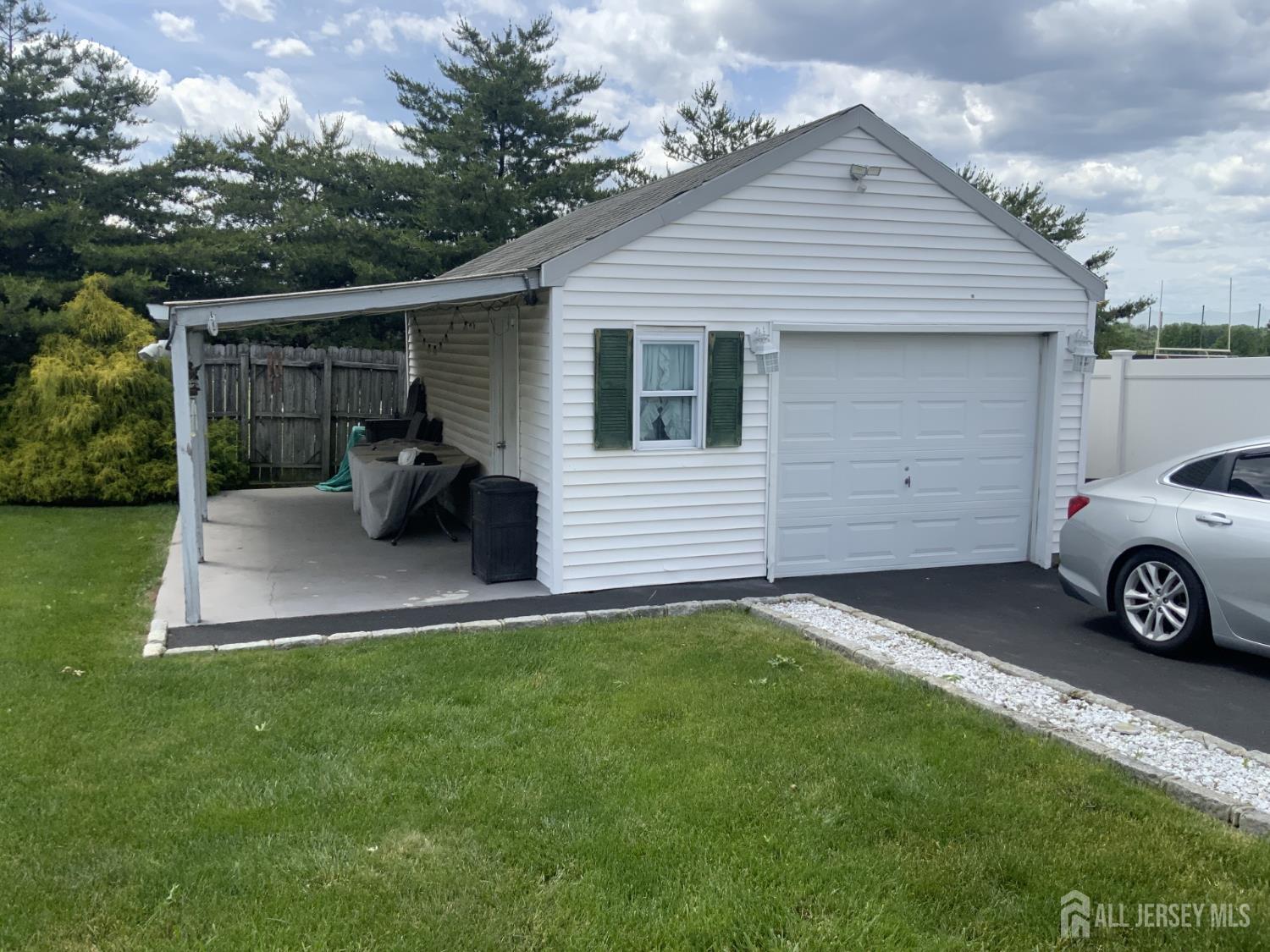 89 Bernard Street, Carteret, NJ, 07008 image 12