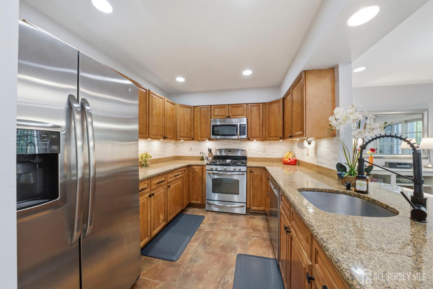 3 Dorchester Drive, East Brunswick, NJ, 08816 image 14