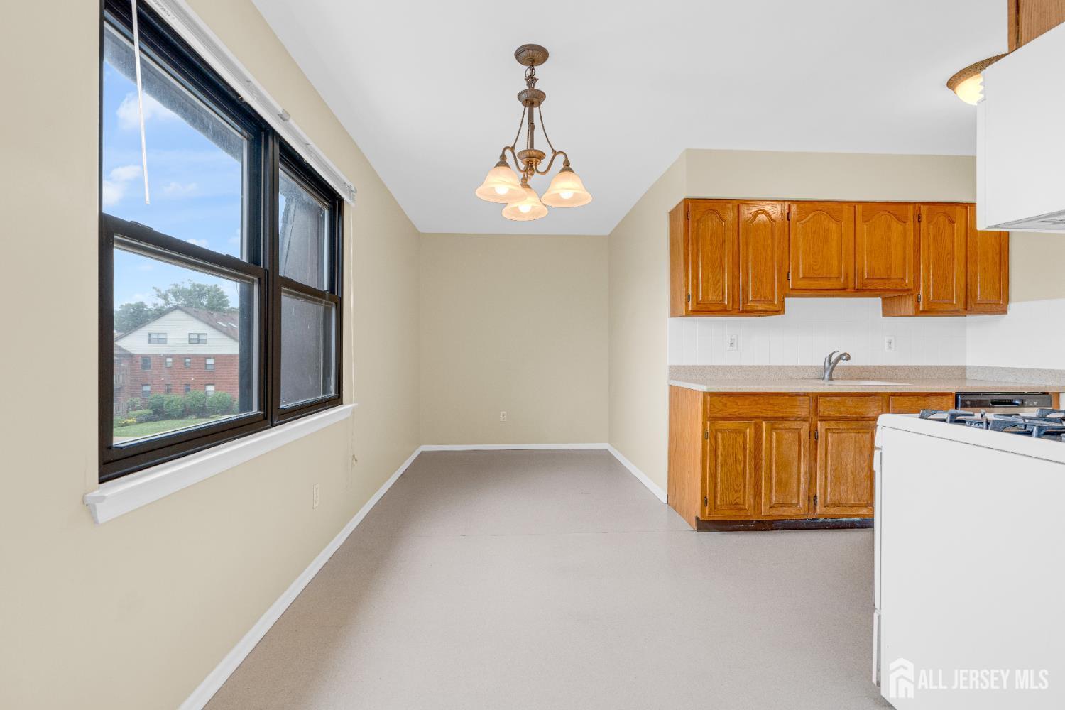 101 Beverly Hill Terrace, Middlesex, NJ, 07095 image 15