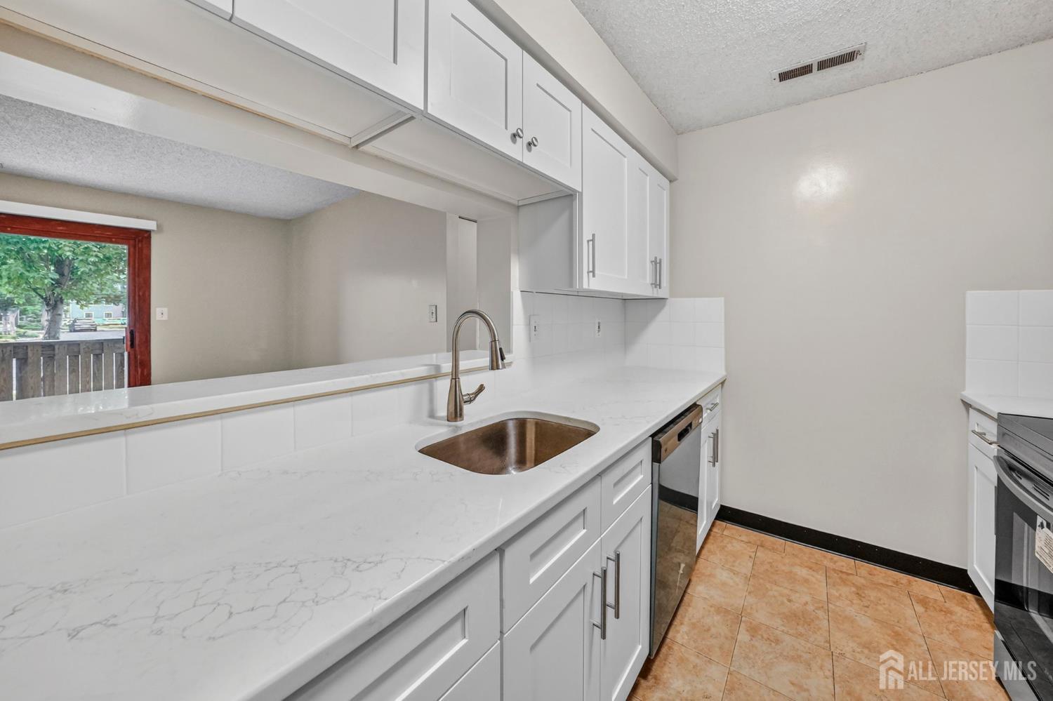 601 Ravens Crest Drive 601, Plainsboro, NJ, 08536 image 12