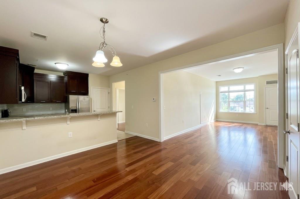 102 E Elizabeth Avenue 412 Image 3