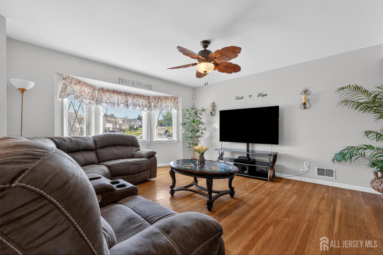 742 Gornik Drive, Perth Amboy, NJ, 08861 image 6