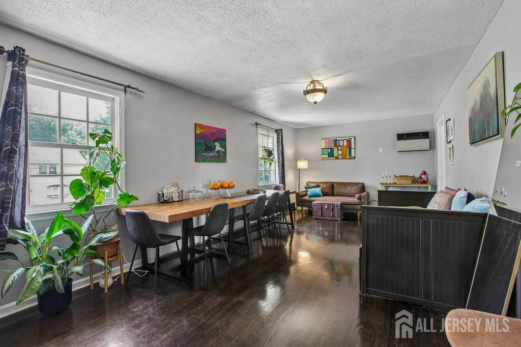 24 Jersey Avenue Image 4