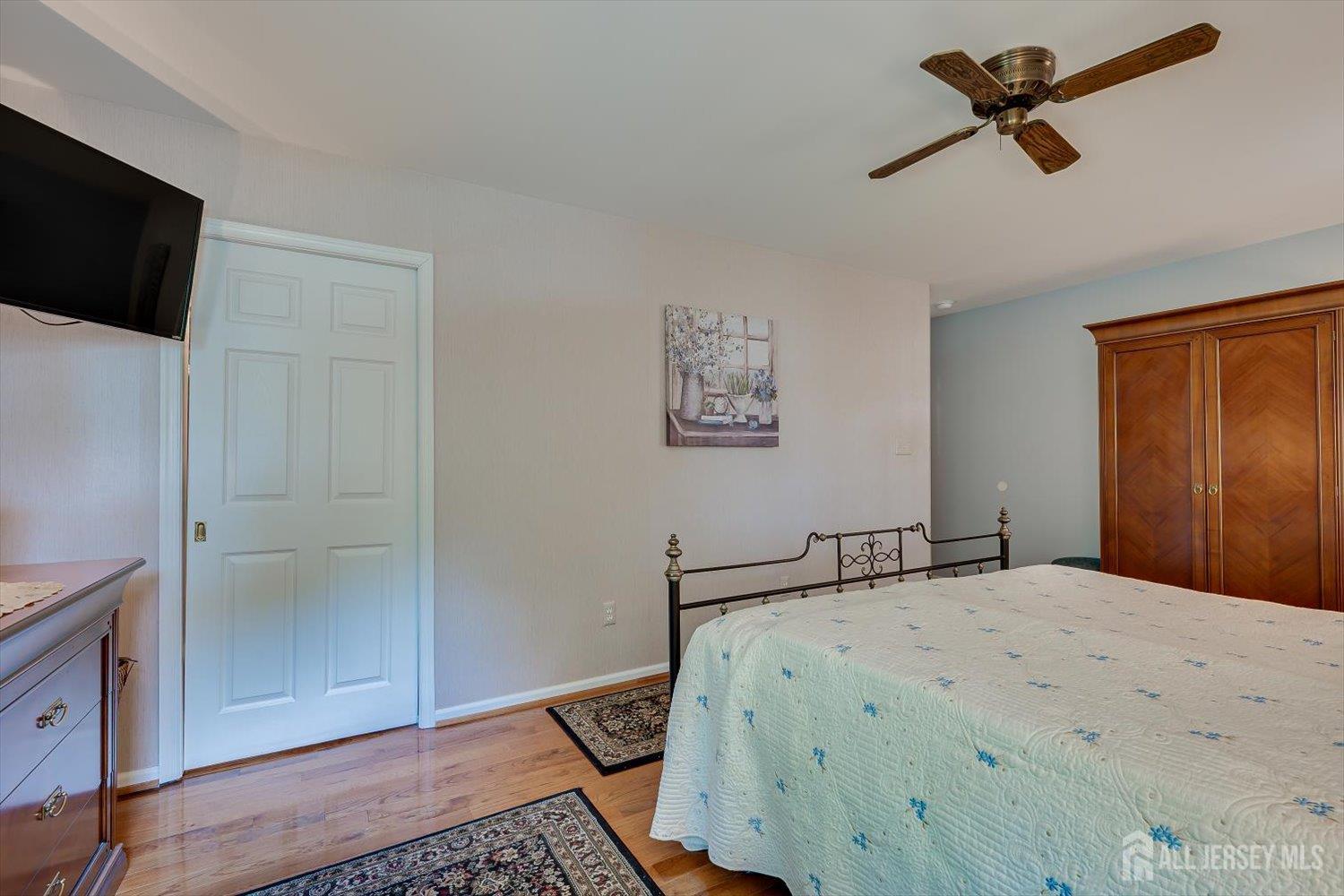 102 Michael Street, Edison, NJ, 08820 image 30