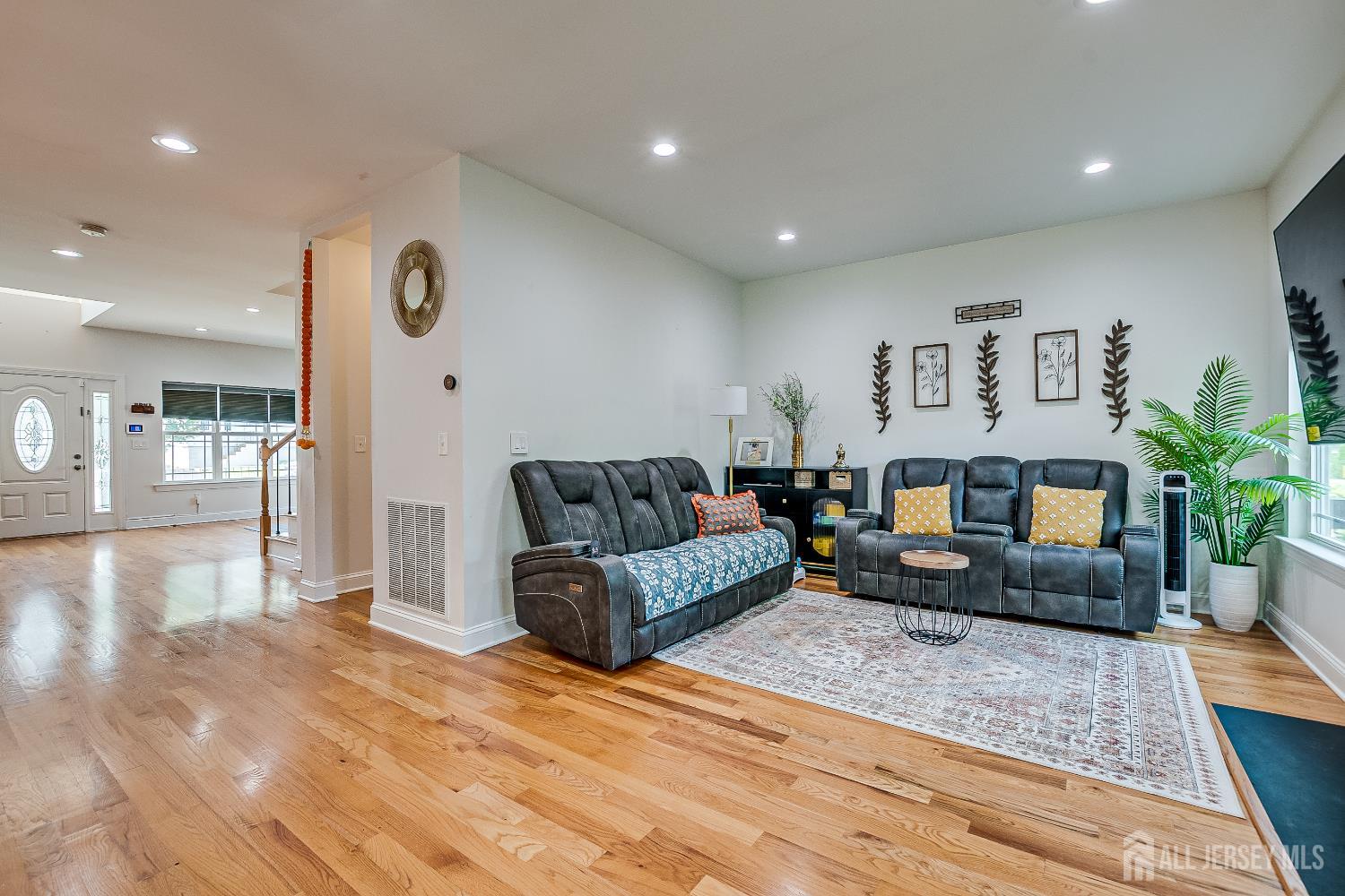 54 Hillcrest Avenue, Iselin, NJ, 08830 image 10