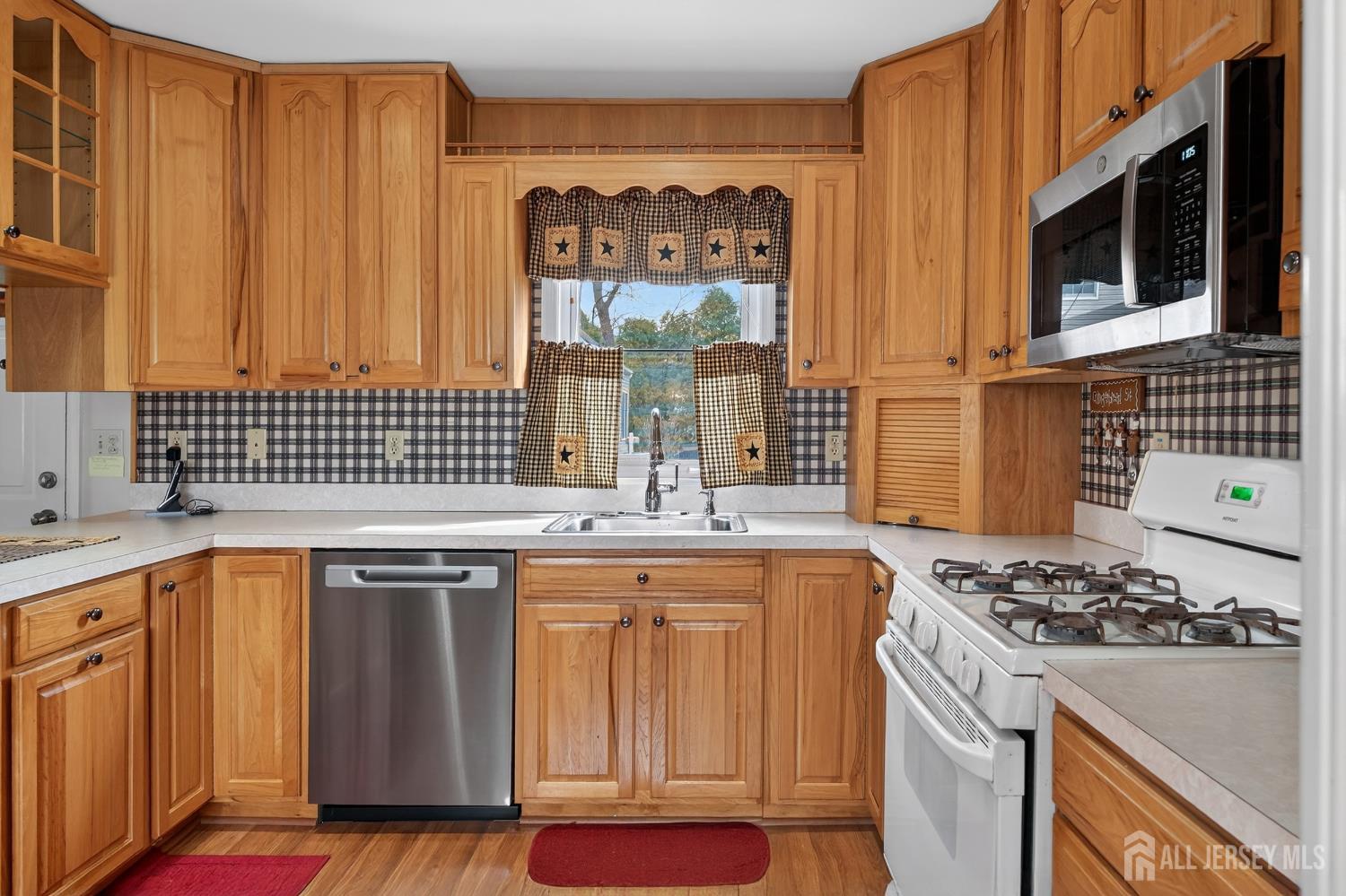 20 Fairfield Road, East Brunswick, NJ, 08816 image 13