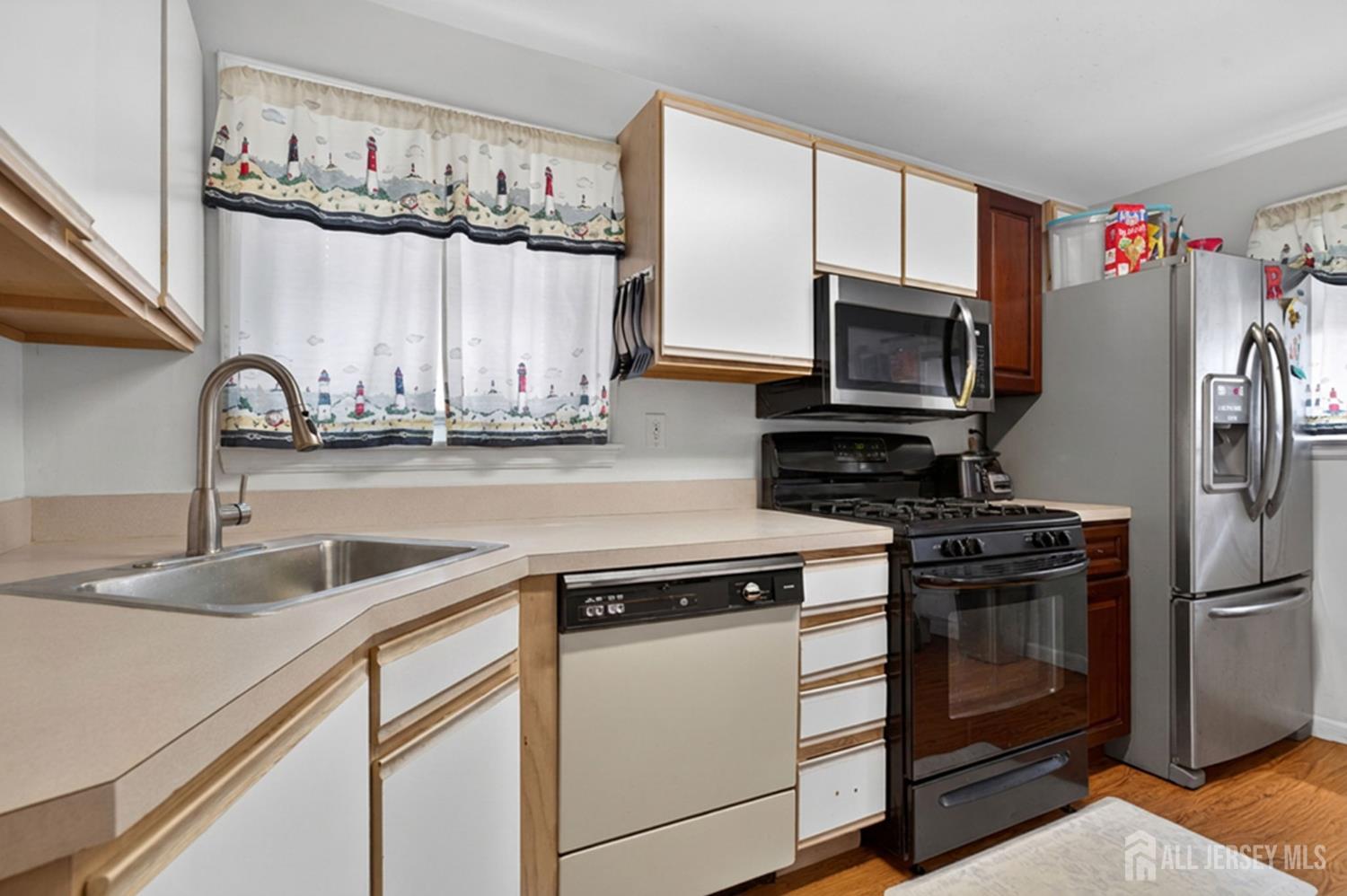 6 Hayes Court, North Brunswick, NJ, 08902 image 7