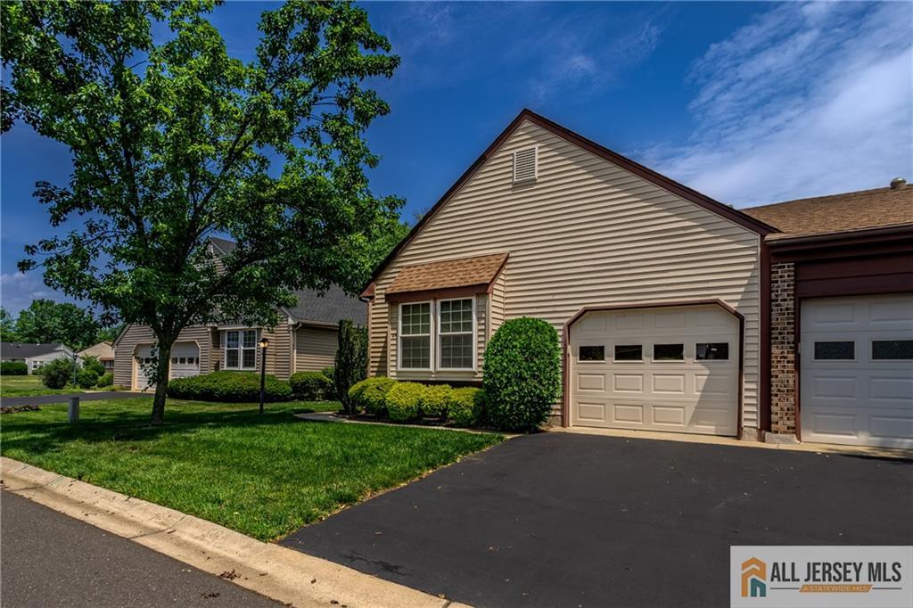 4 Martin Van Buren Drive B Image 2