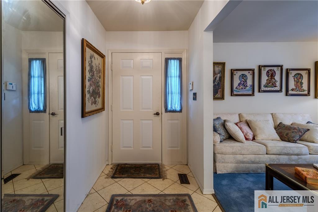 4 Martin Van Buren Drive B Image 4