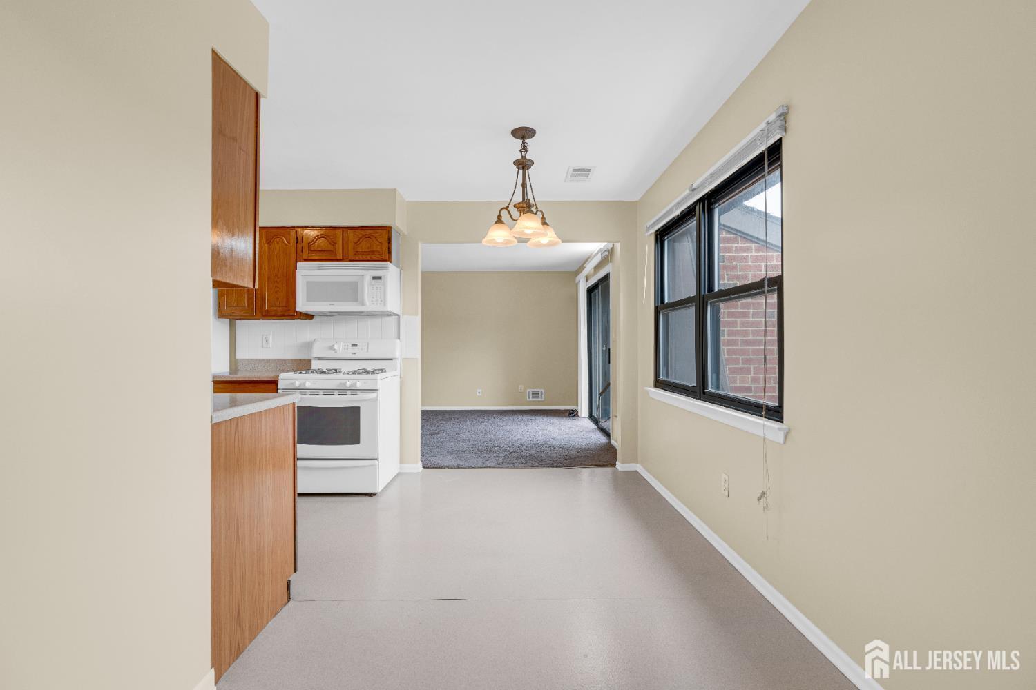 101 Beverly Hill Terrace, Middlesex, NJ, 07095 image 16