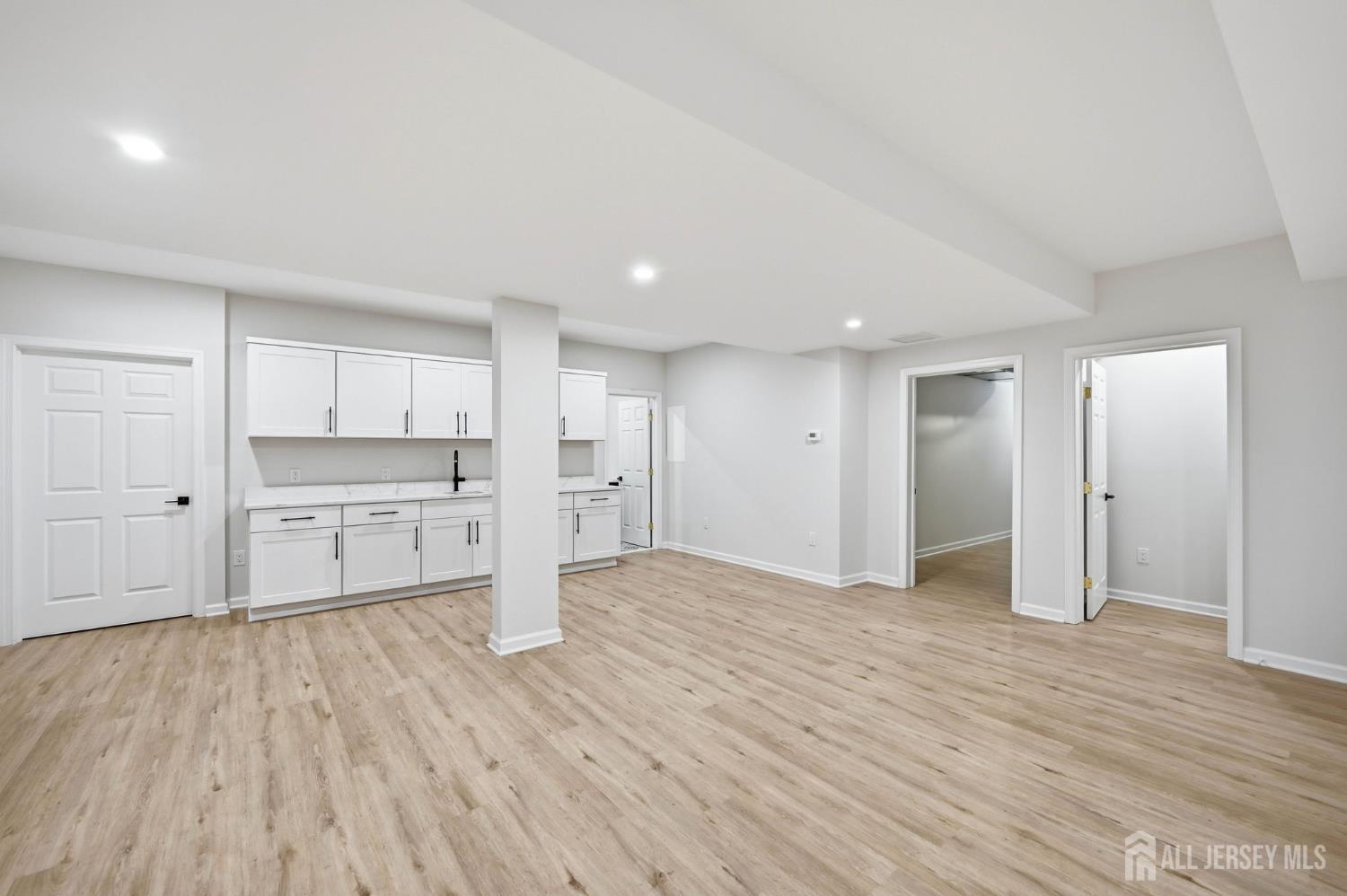 51 Hartlander Street, East Brunswick, NJ, 08816 image 44