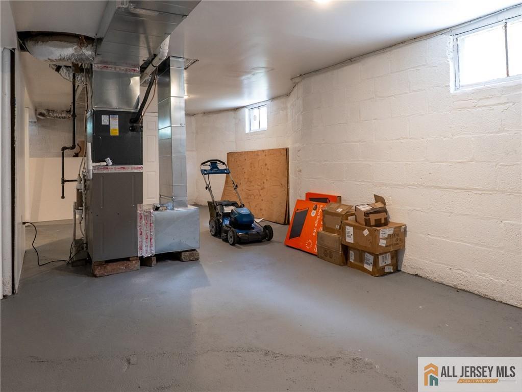 32 Palm Street, Newark, NJ, 07106 image 15