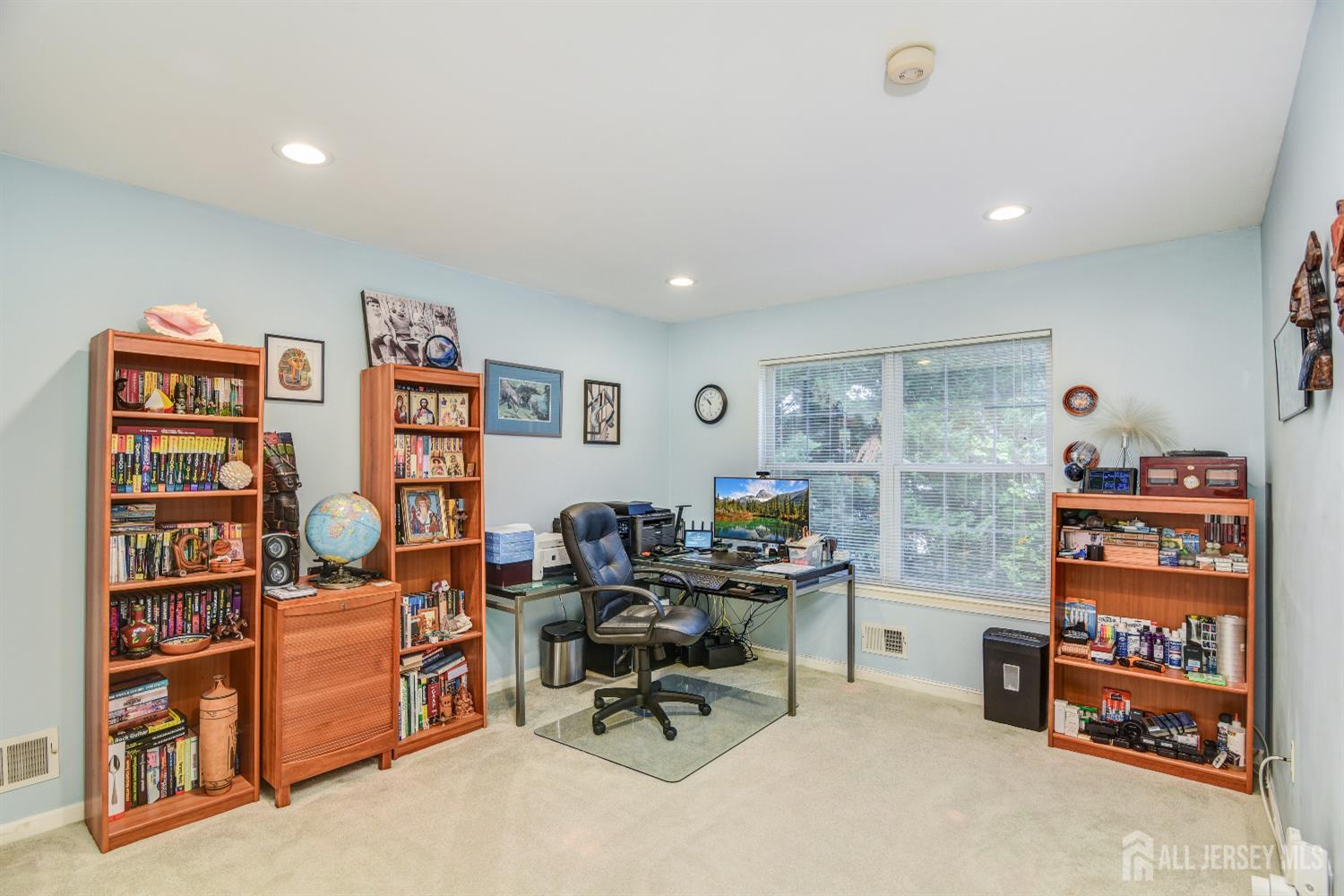 411 Perry Street, Morganville, NJ, 07751 image 32