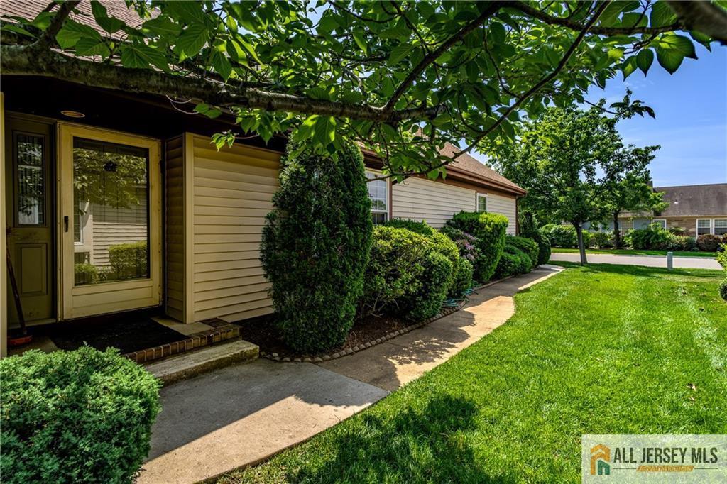 4 Martin Van Buren Drive B Image 3