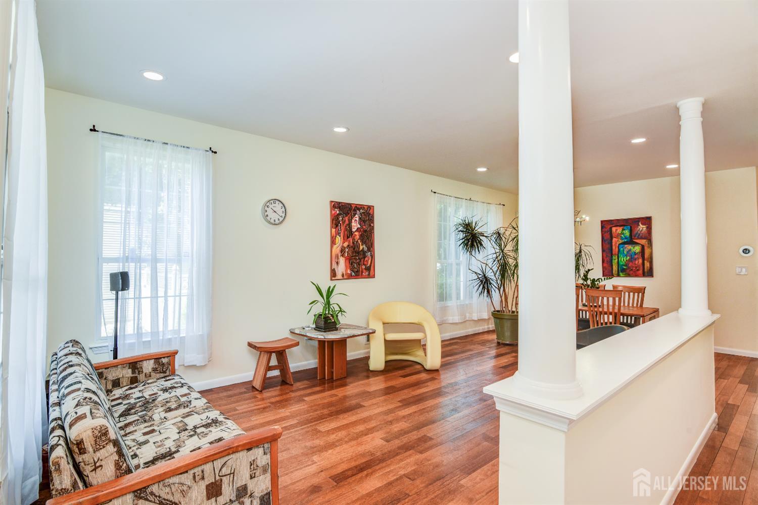 411 Perry Street Image 5