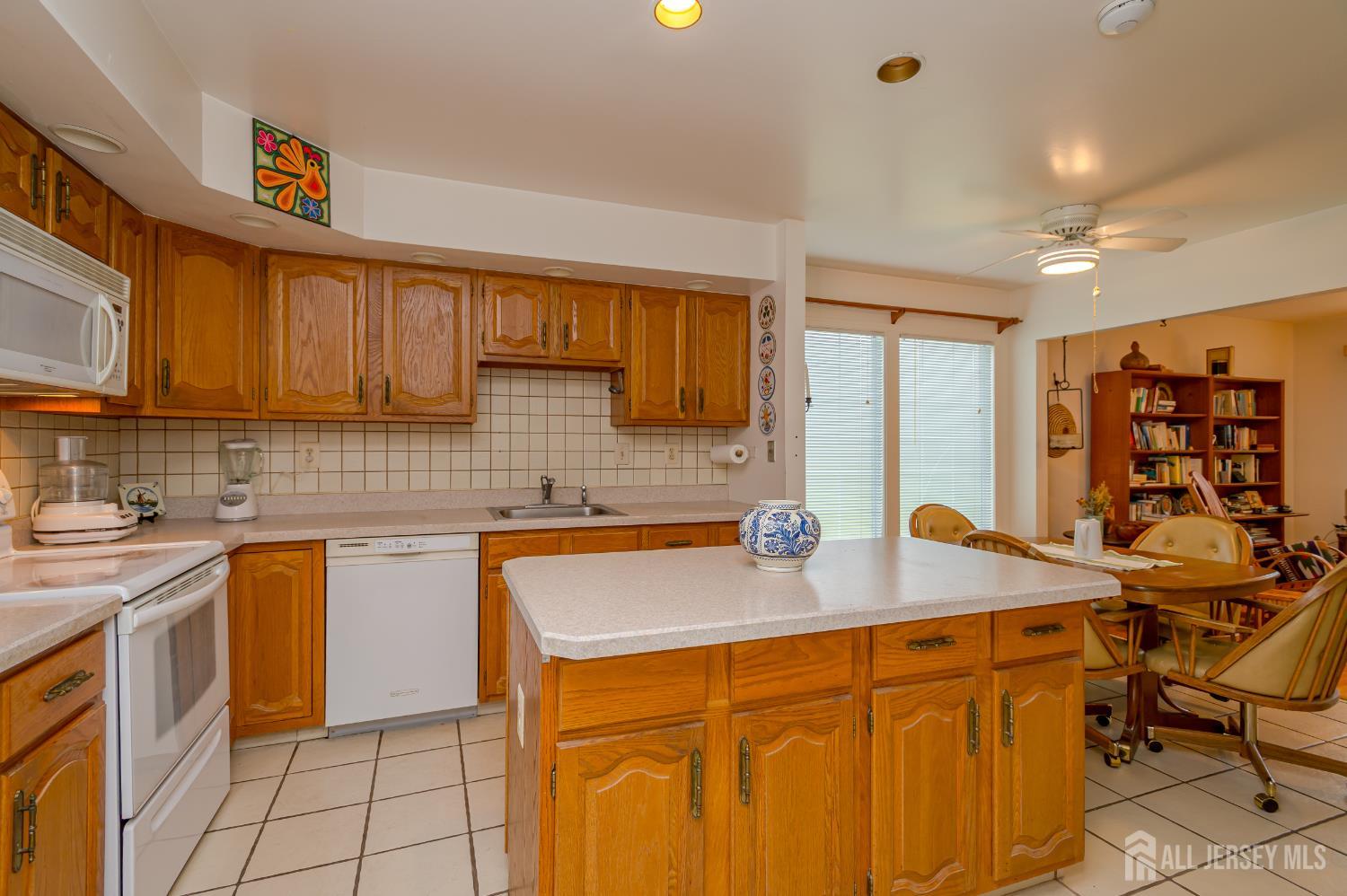 6 Franklin Pierce Drive, Monroe, NJ, 08831 image 18