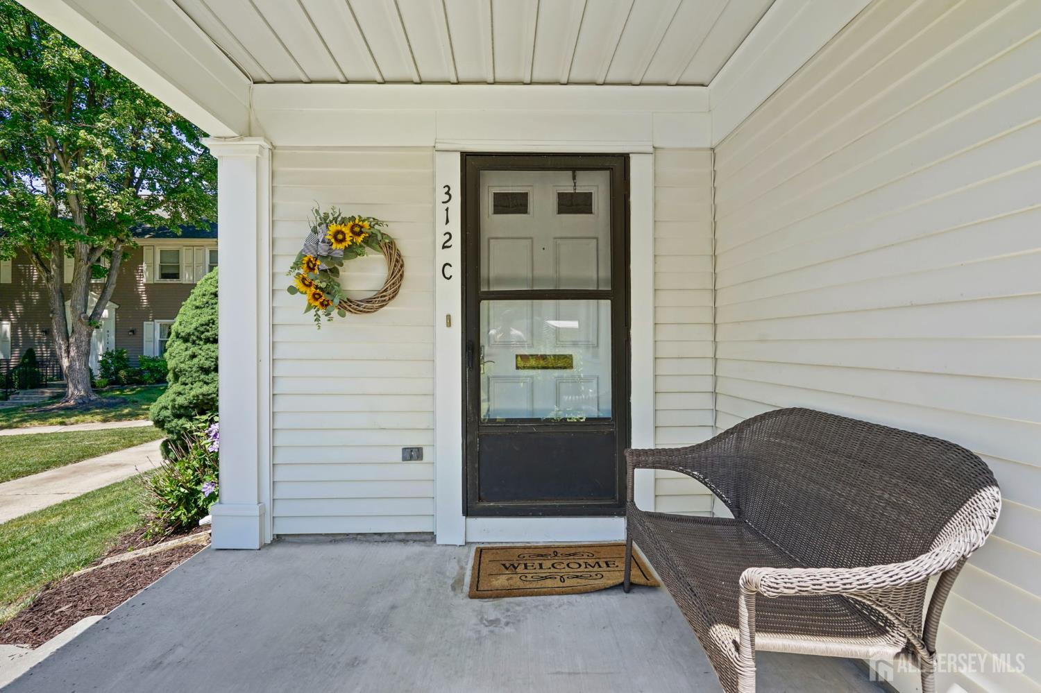 312 sharon Way C Image 3