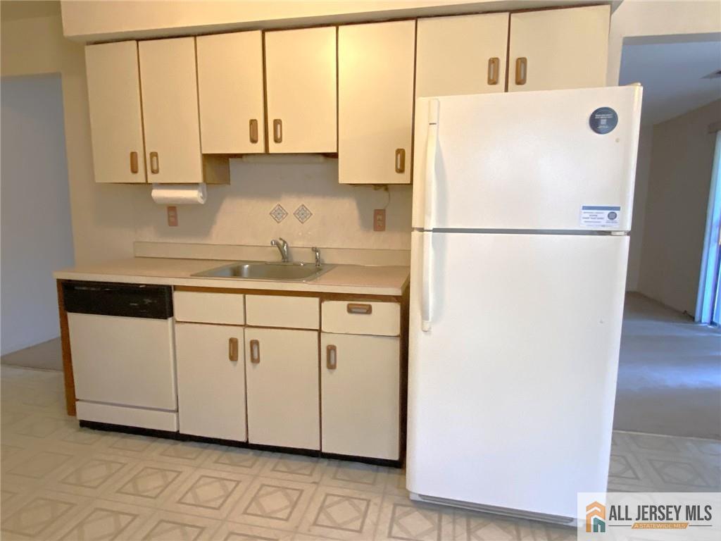 301 Edison Glen Terrace 301, Edison, NJ, 08837 image 6