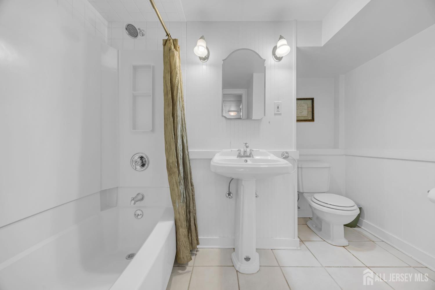 137 Woodland Avenue, Fords, NJ, 08863 image 33