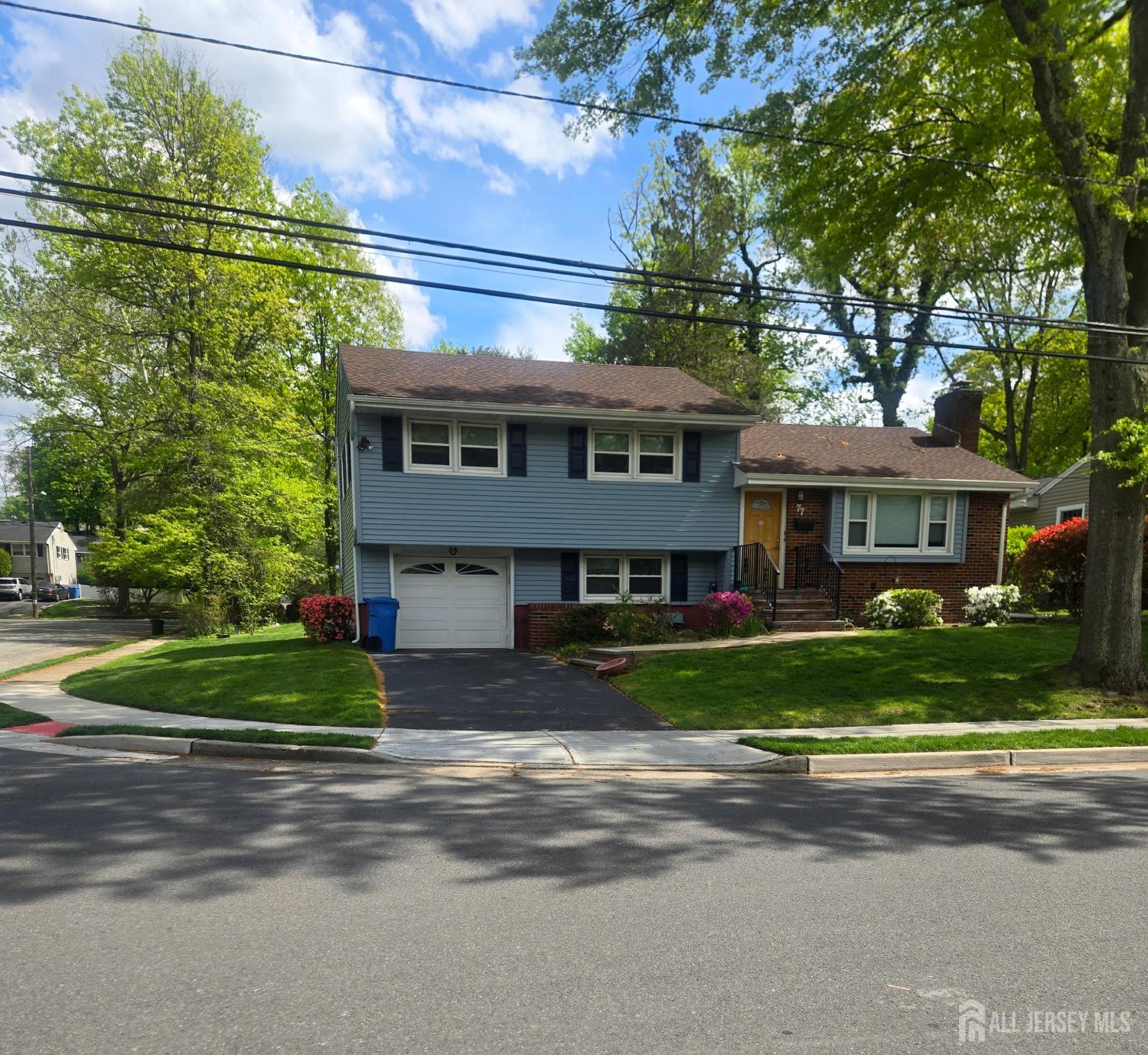 77 Woodside Avenue, Metuchen, NJ, 08840