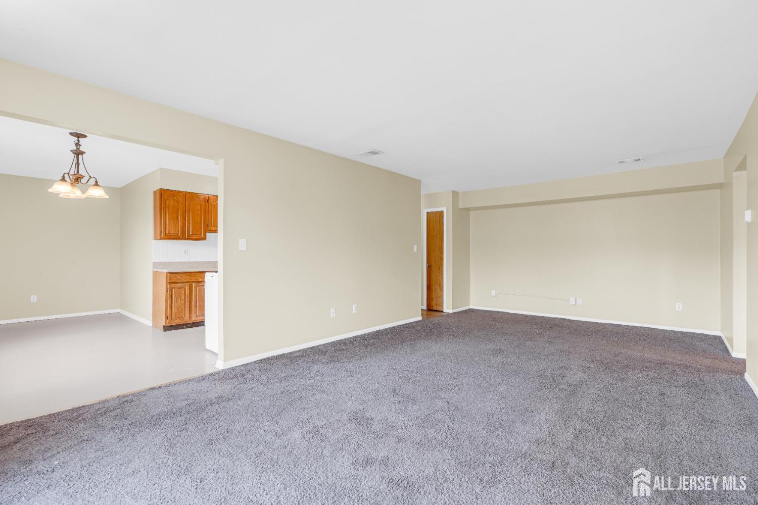 101 Beverly Hill Terrace, Middlesex, NJ, 07095 image 9