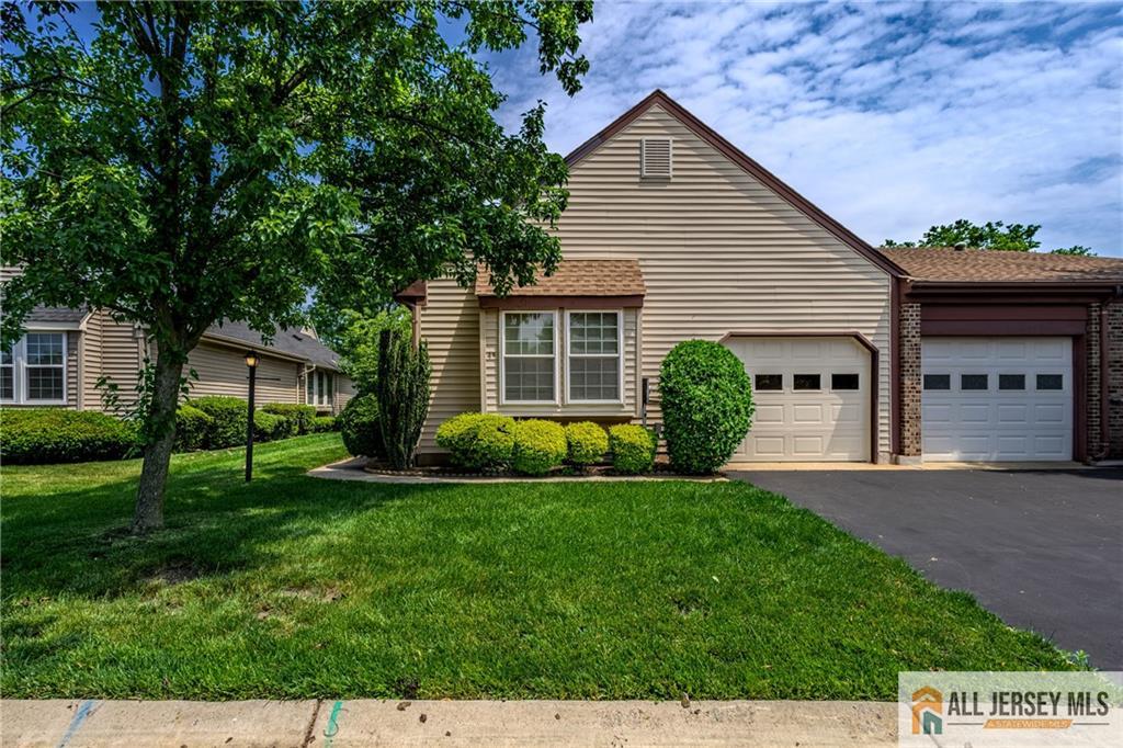 4 Martin Van Buren Drive B Image 1