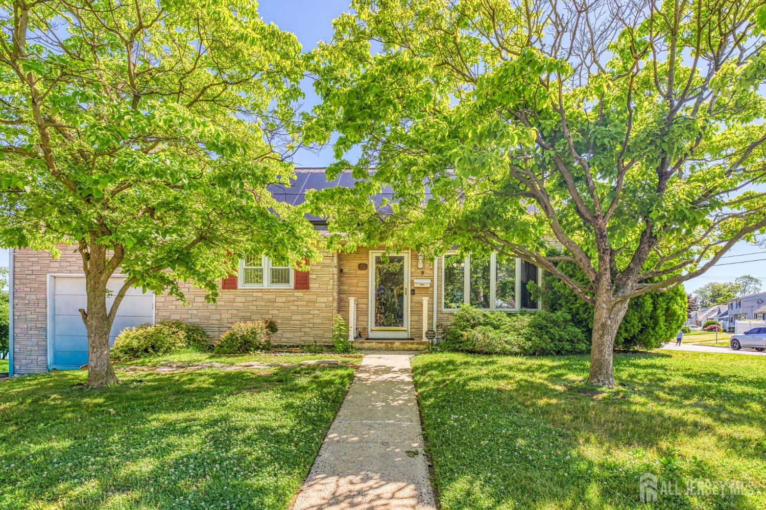 40 Windsor Drive, East Brunswick, NJ, 08816
