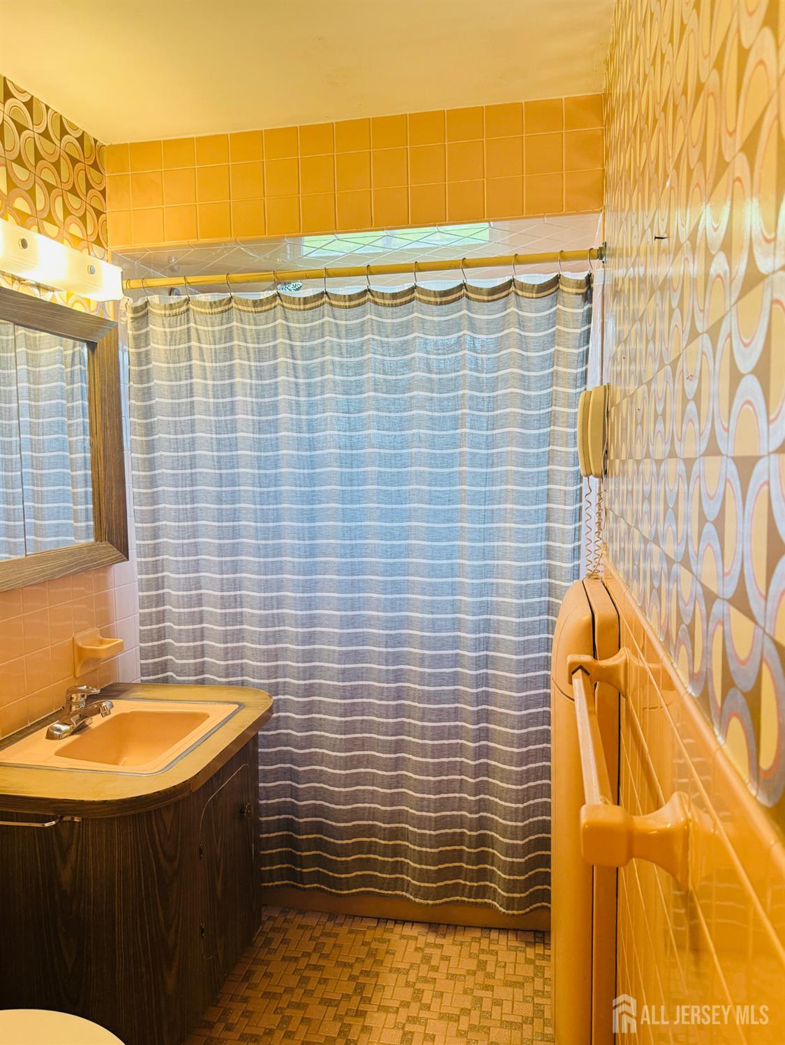 27 Concannon Drive, Fords, NJ, 08863 image 20