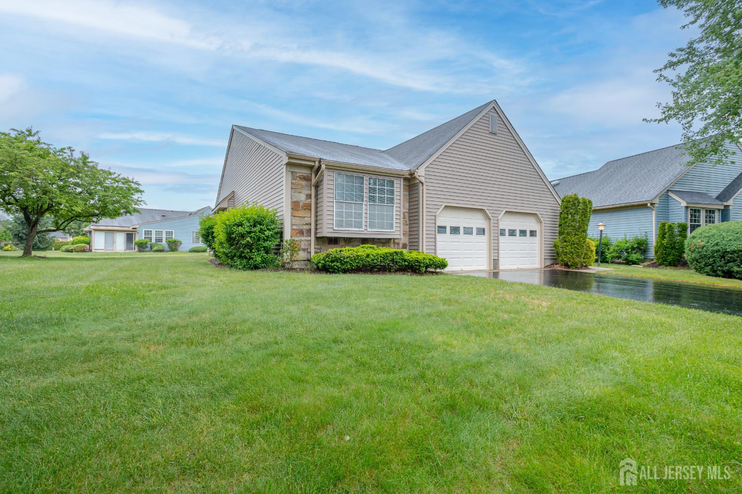 6 Franklin Pierce Drive, Monroe, NJ, 08831