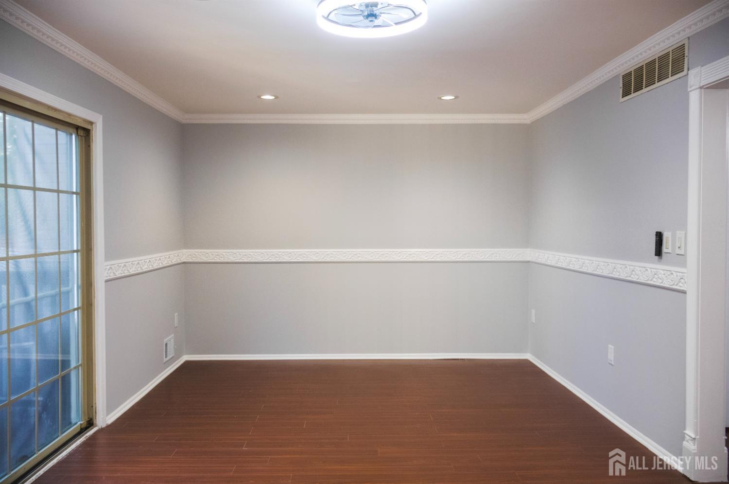 45 Astor Court Image 4