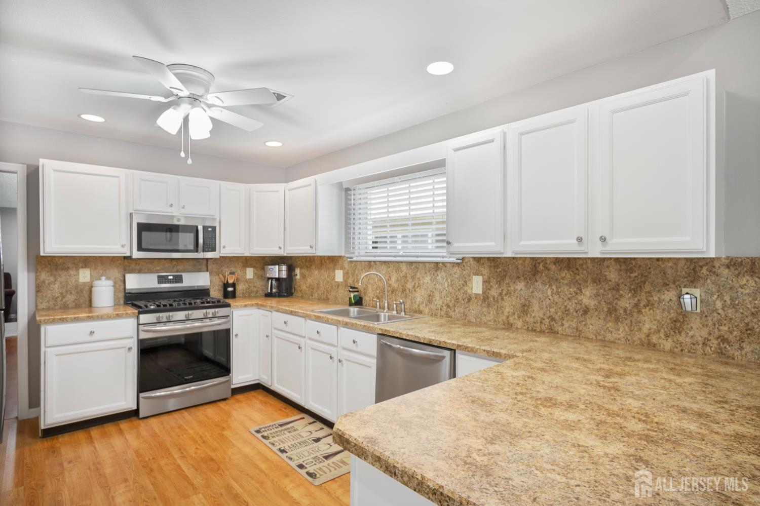 212 N Pondview Boulevard, Monroe, NJ, 08831 image 14