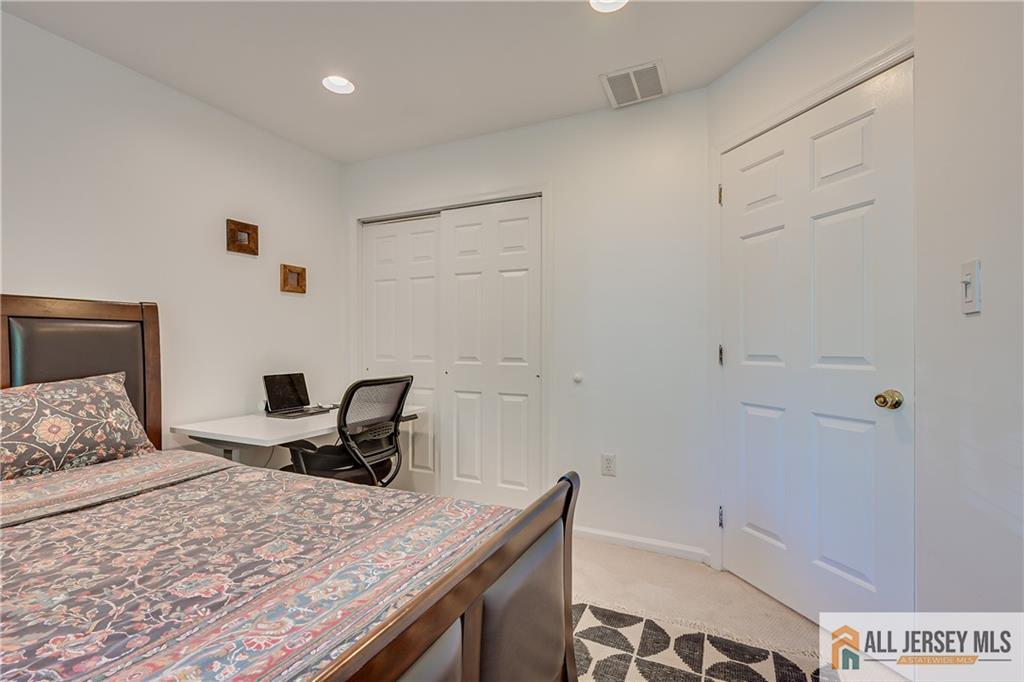 403 Somerset Court, South Brunswick, NJ, 08540 image 31