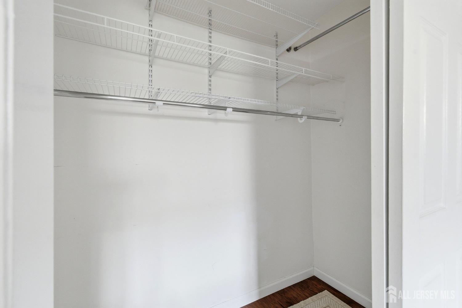 89 white Street c, Eatontown, NJ, 07724 image 25
