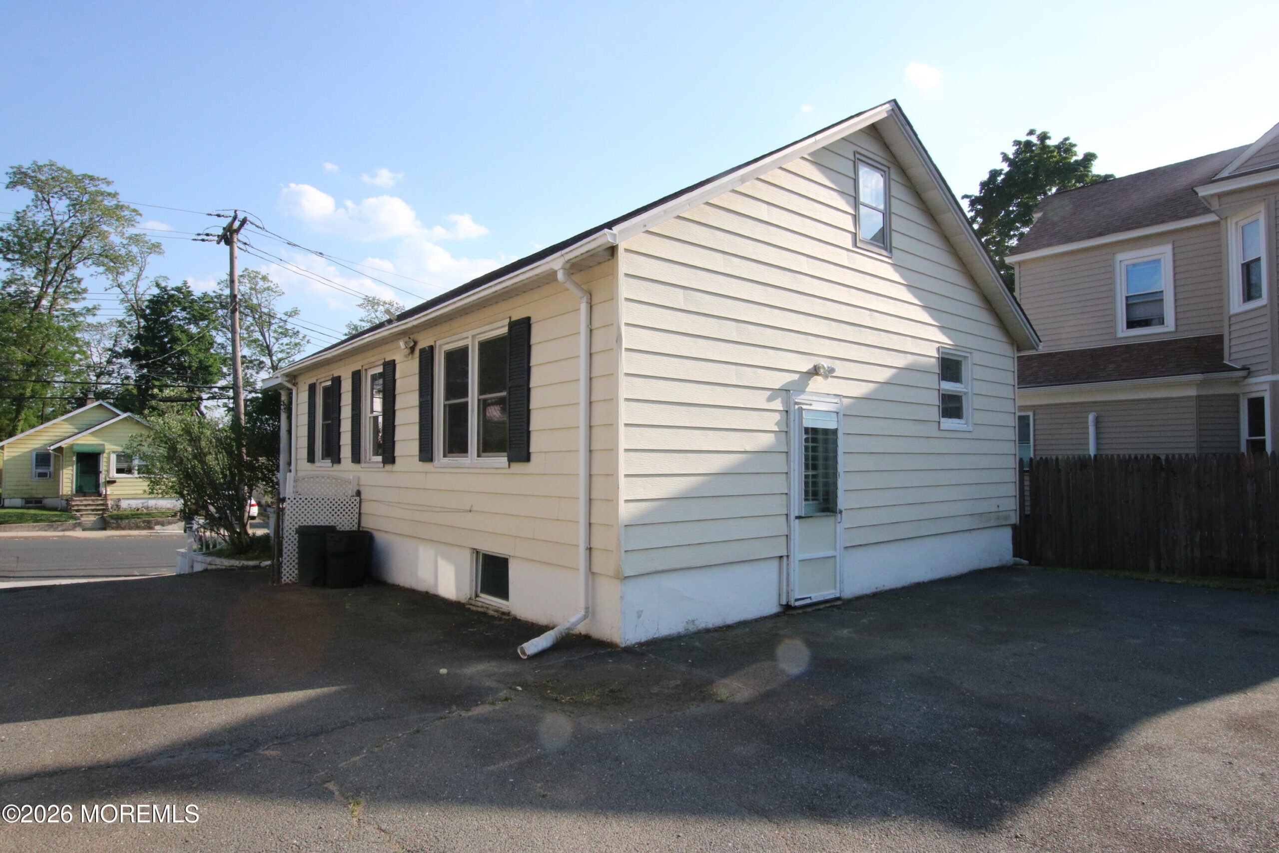 218 River Street Image 5
