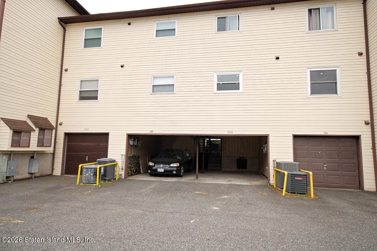328 Timber Ridge Drive #1, Staten Island, NY, 10308 image 27