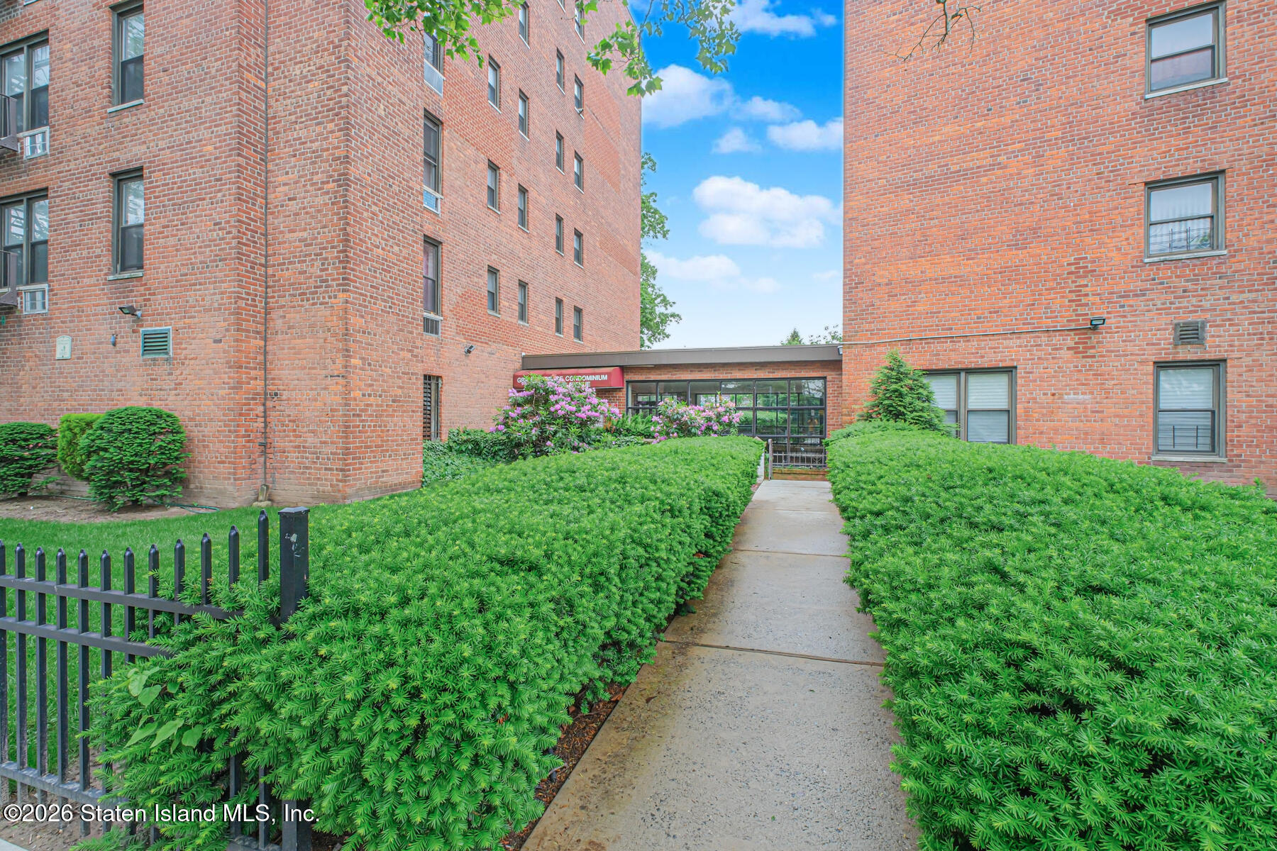 100 Colfax Avenue 1e, Staten Island, NY, 10306