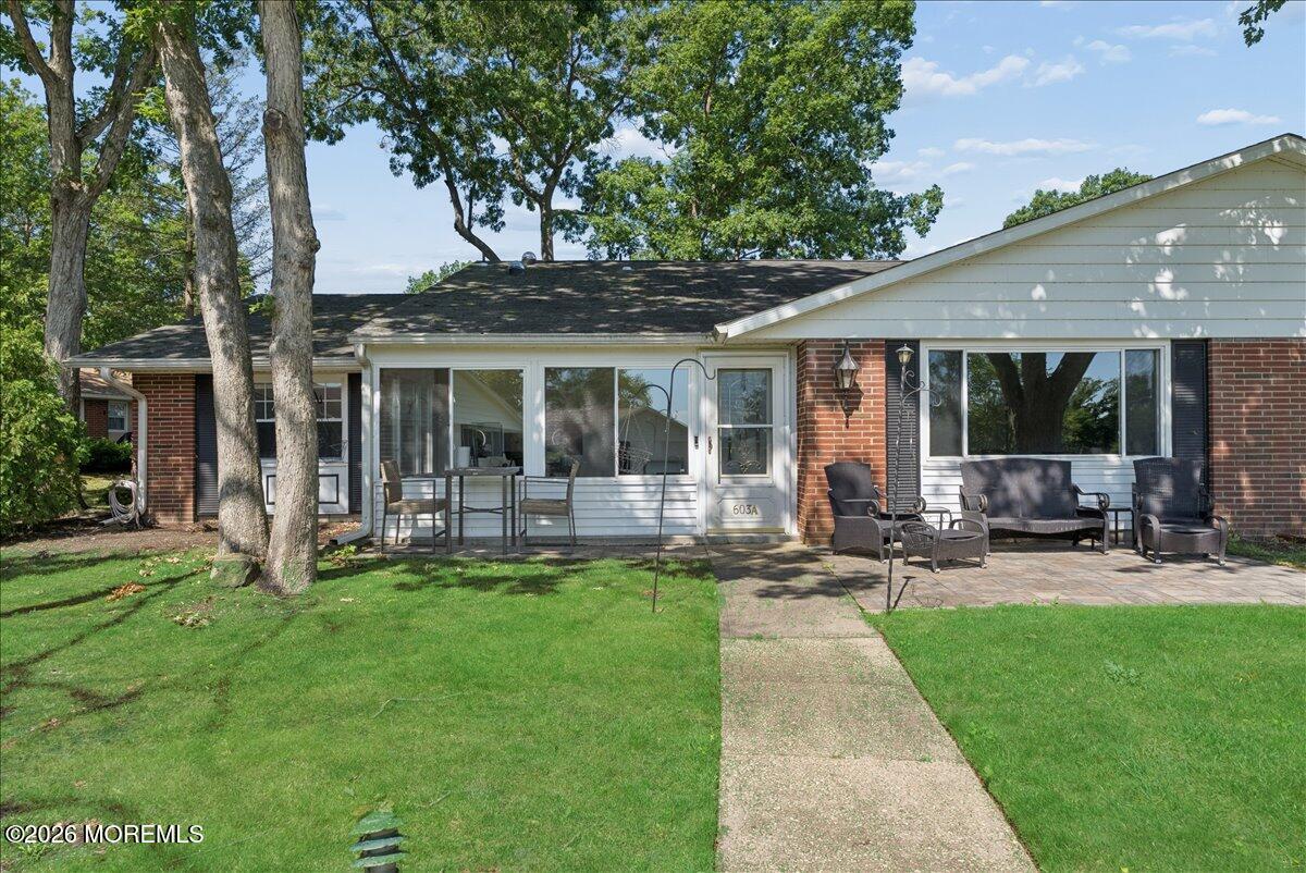 603A Lake Point Drive Image 2