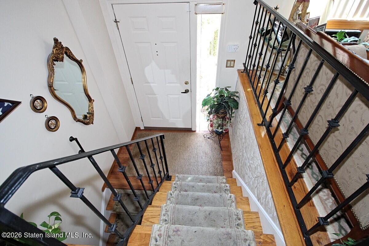 135 North Drive, Staten Island, NY, 10305 image 14