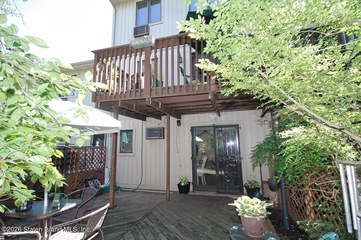 135 North Drive, Staten Island, NY, 10305 image 25
