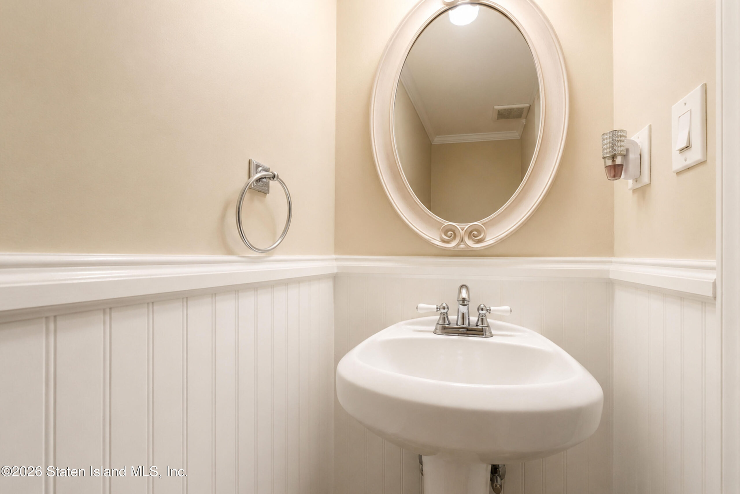 7050 Hylan Boulevard, Staten Island, NY, 10307 image 11