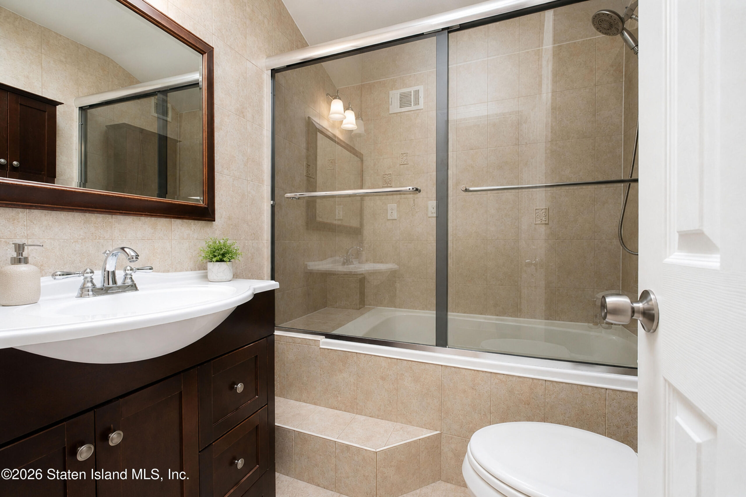 7050 Hylan Boulevard, Staten Island, NY, 10307 image 19