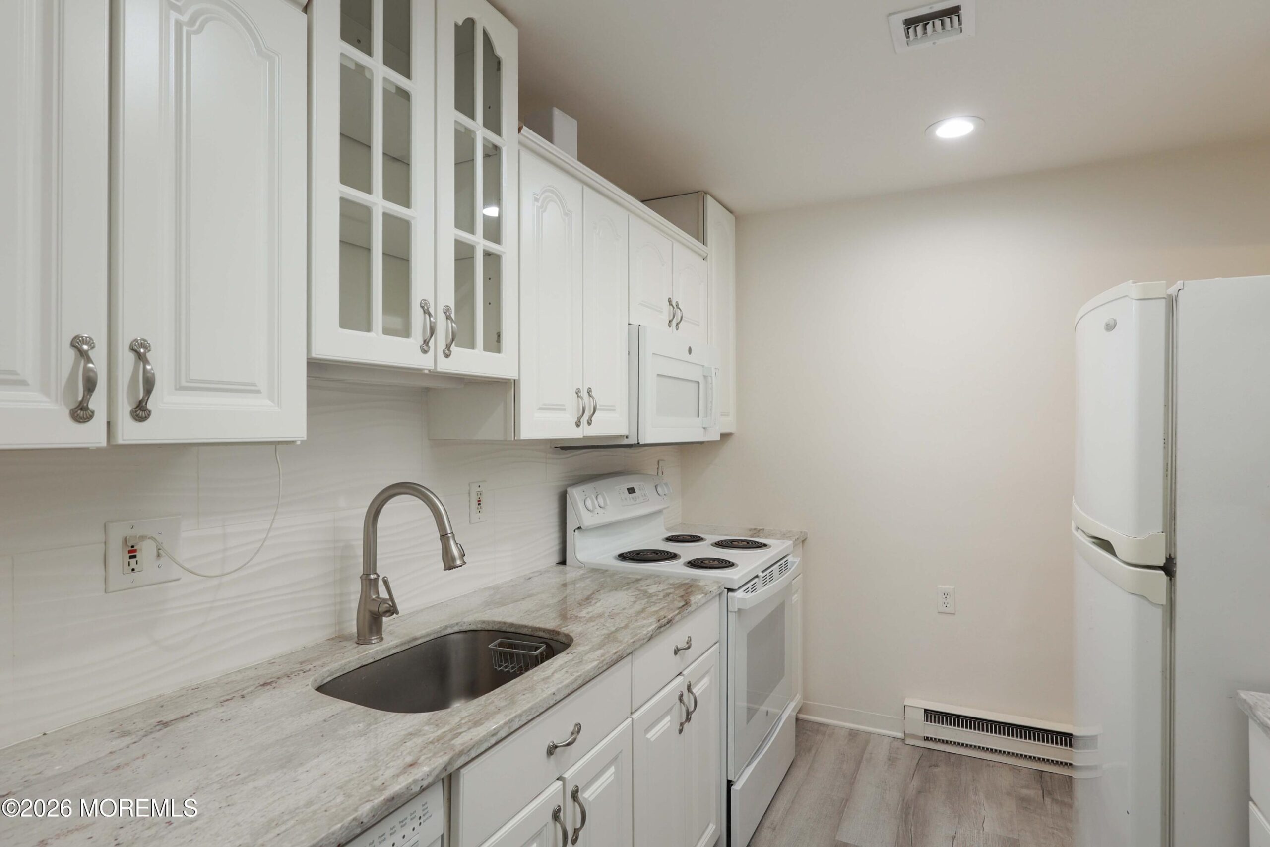 72 Berkshire Court, Red Bank, NJ, 07701 image 14